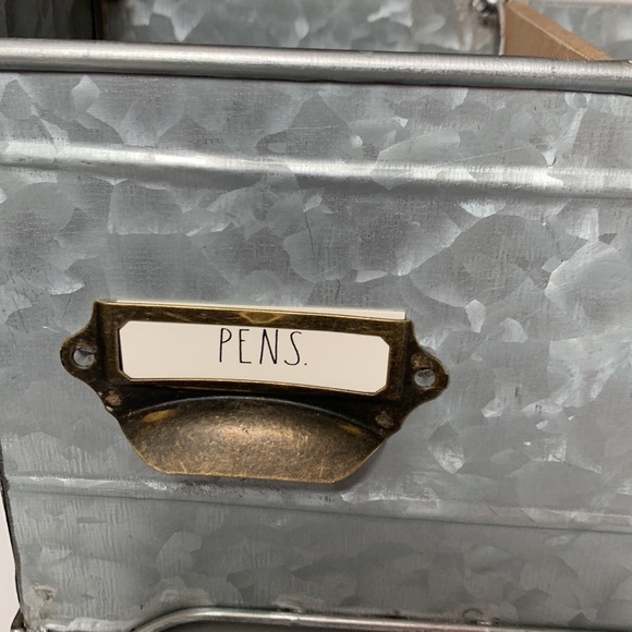 Rae Dunn PENCILS and PENS holder - Picture 5 of 11